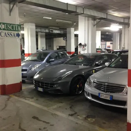 Apartment Fotofever Apt, Two Bedrooms With Air Conditioned In Elegant Shopping Area, Close To Vatican City Rom