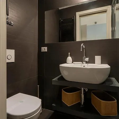 Fotofever Apt, Two Bedrooms With Air Conditioned In Elegant Shopping Area, Close To Vatican City Apartment