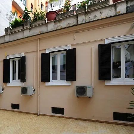 Fotofever Apt, Two Bedrooms With Air Conditioned In Elegant Shopping Area, Close To Vatican City Rom