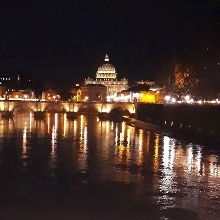 Fotofever Apt, Two Bedrooms With Air Conditioned In Elegant Shopping Area, Close To Vatican City *