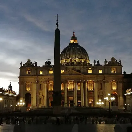 Fotofever Apt, Two Bedrooms With Air Conditioned In Elegant Shopping Area, Close To Vatican City Rome