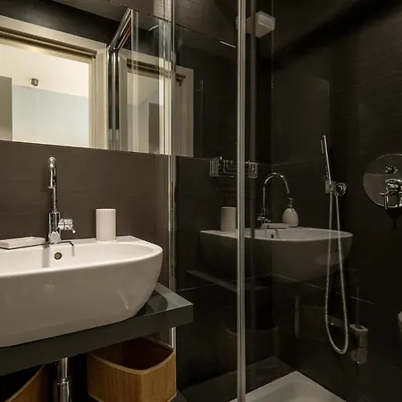 Daire Fotofever Apt, Two Bedrooms With Air Conditioned In Elegant Shopping Area, Close To Vatican City Roma
